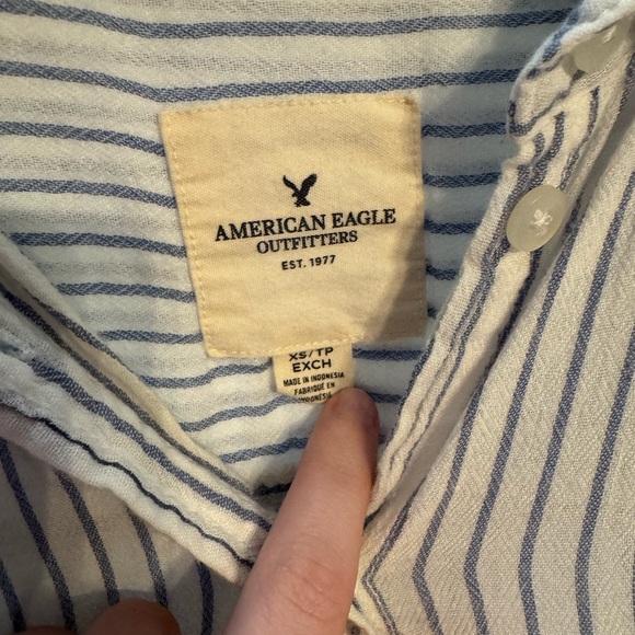 ✨AE BUTTON UP - Picture 3 of 6